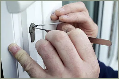 Locksmith Solution Services Daytona Beach, FL 386-277-4143 - 68-44-15