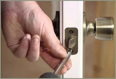 Locksmith Solution Services Daytona Beach, FL 386-277-4143 - 68-44-18